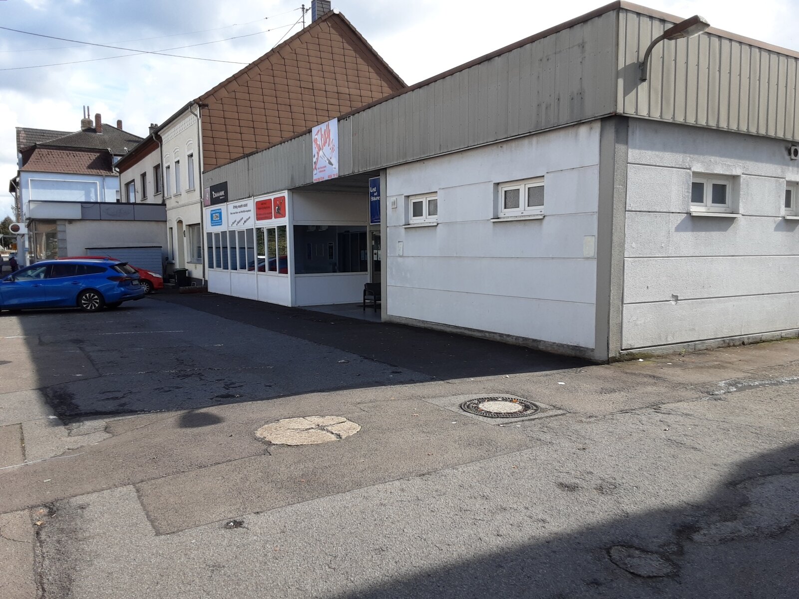 Top-Rendite ! Langfristig vermietete Gewerbeimmobilie in zentraler Lage von Wadgassen zu verkaufen Top-Rendite ! Langfristig vermietete Gewerbeimmobilie in zentraler Lage von Wadgassen zu verkaufen