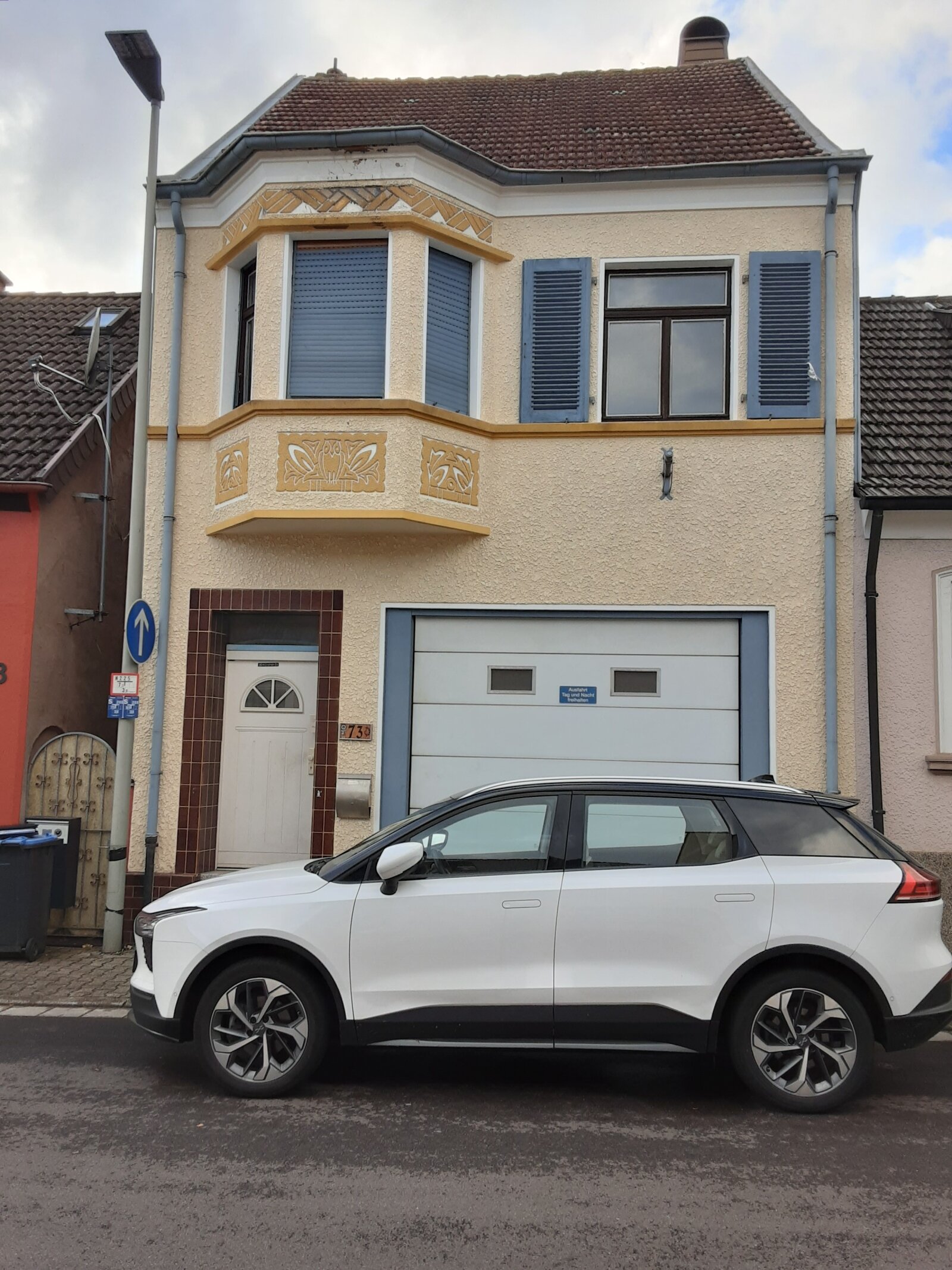Neuer Preis !! Handwerker aufgepasst !! Renovierungsbedürftiges 1-2 Fam. Haus in Bexbach zu verkaufen Neuer Preis !! Handwerker aufgepasst !! Renovierungsbedürftiges 1-2 Fam. Haus in Bexbach zu verkaufen