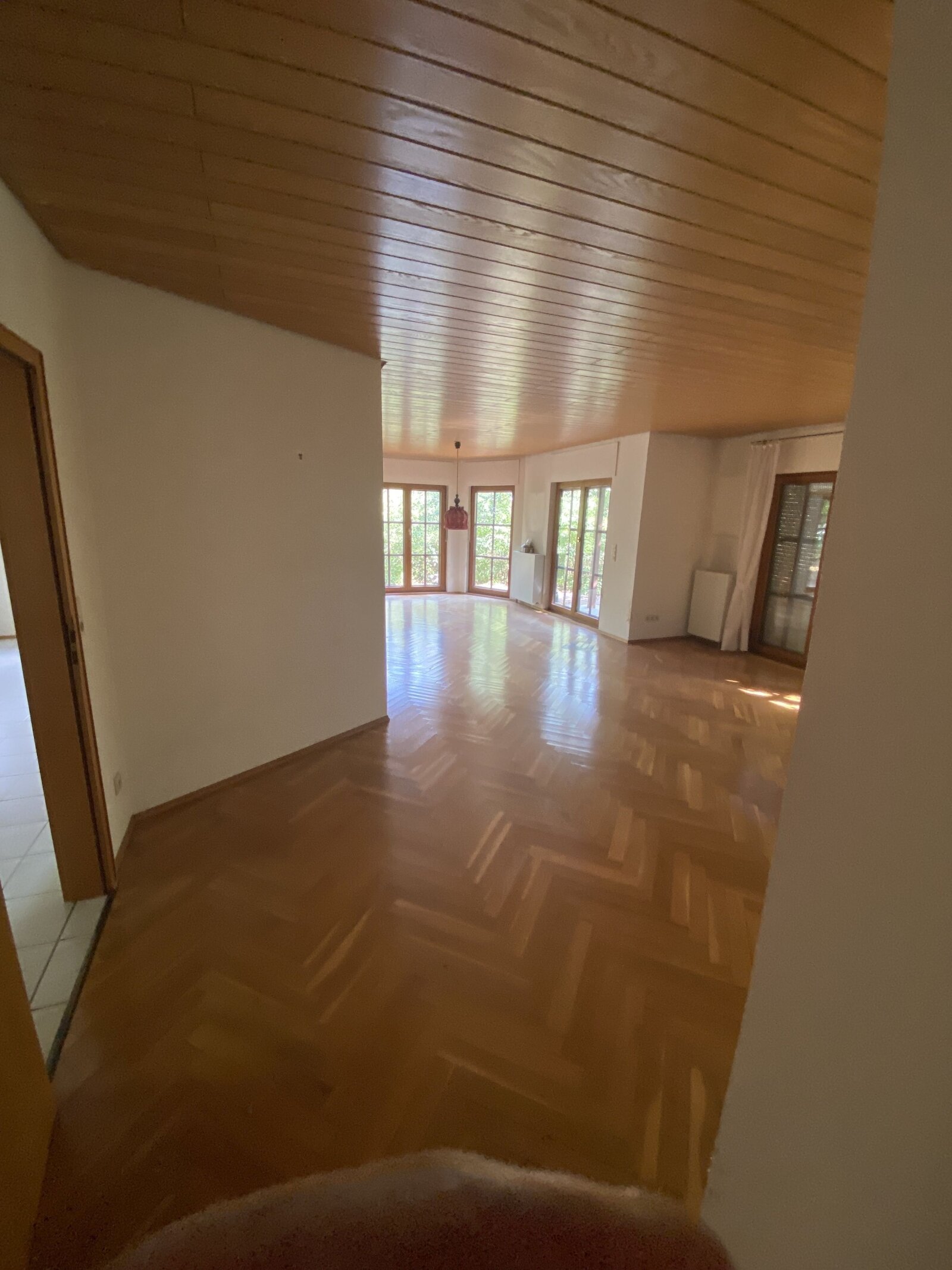 Gepflegter Bungalow in ruhiger Seitenstraße Gepflegter Bungalow in ruhiger Seitenstraße