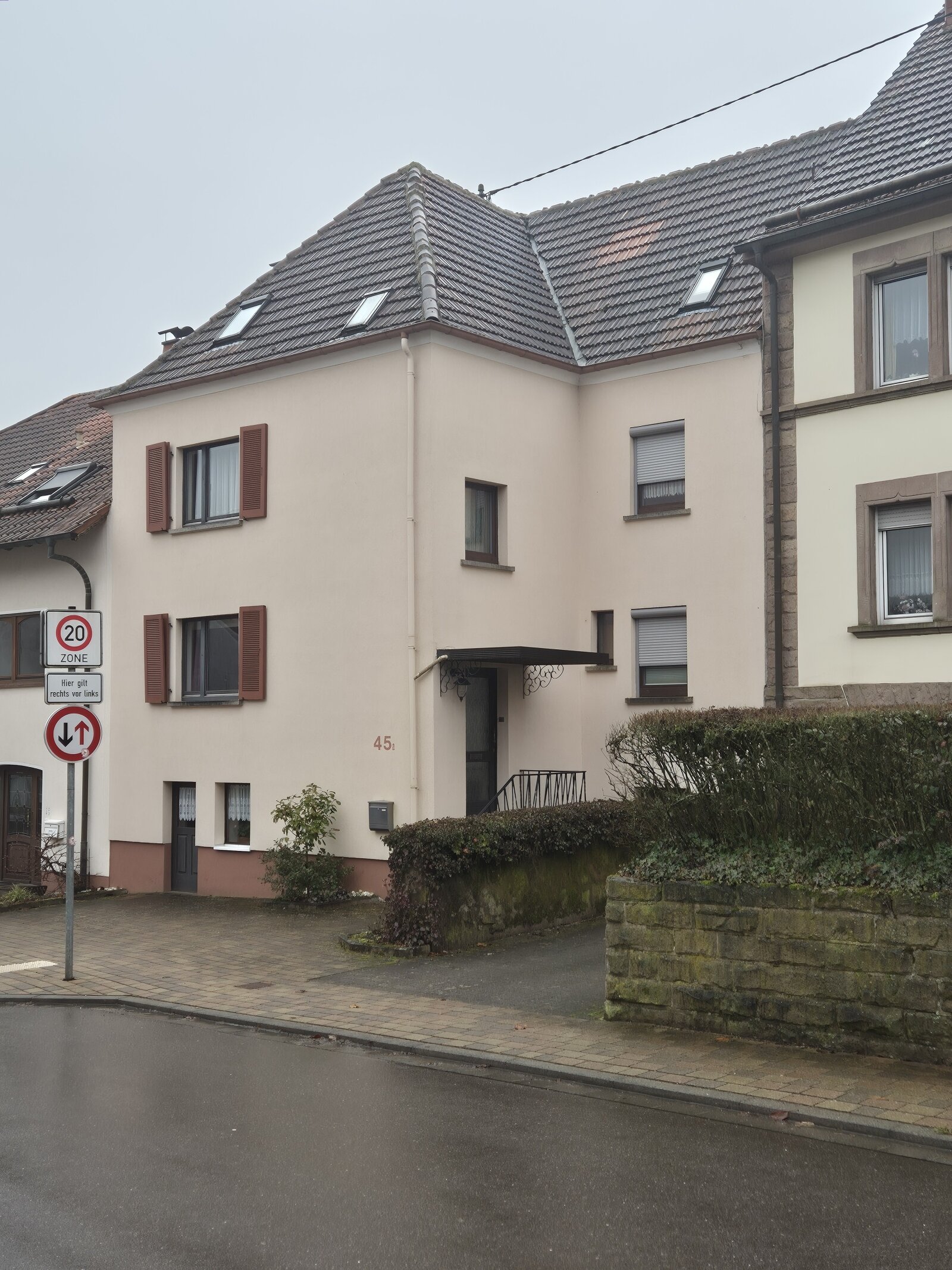 Charmantes Wohnhaus mit Potenzial – solide Substanz, Platz für Ihre Ideen Charmantes Wohnhaus mit Potenzial – solide Substanz, Platz für Ihre Ideen