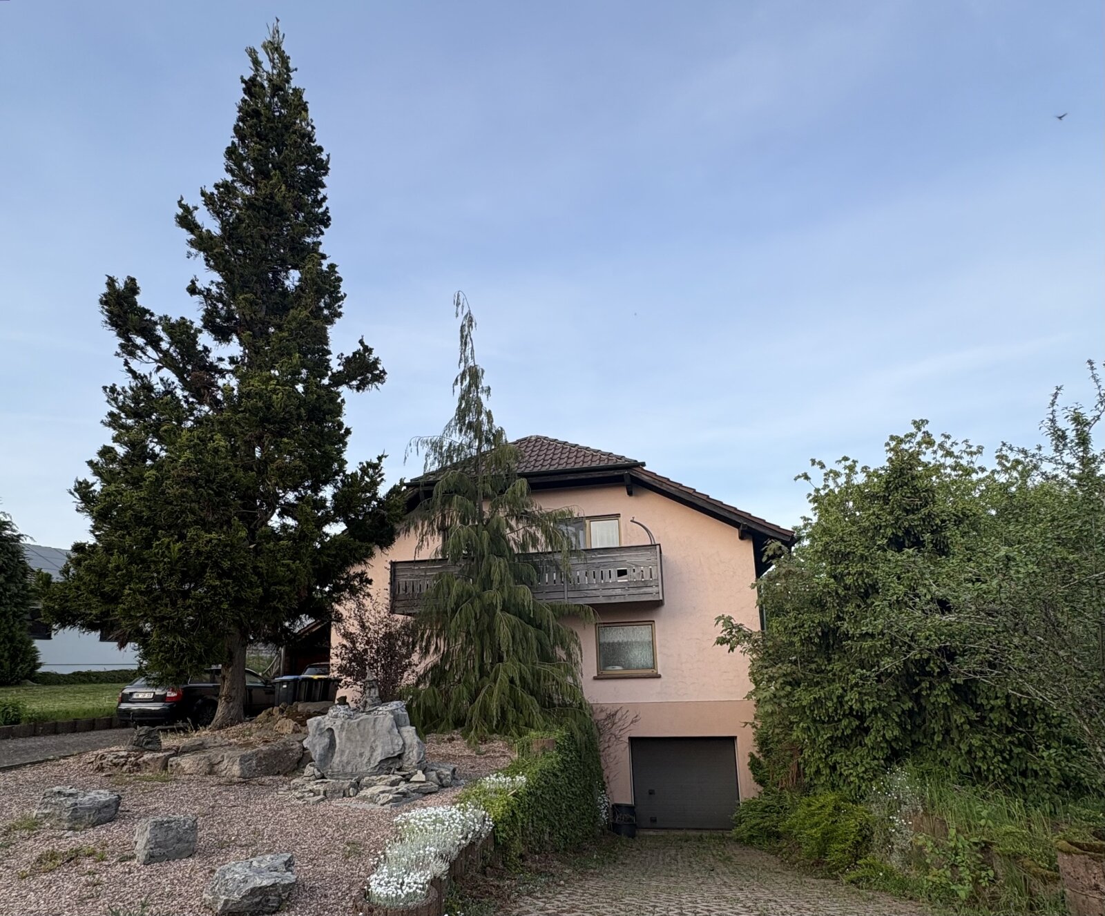 Viel Platz für Ihre Familie – Wohnen mit zusätzlicher Flexibilität in Stennweiler Viel Platz für Ihre Familie – Wohnen mit zusätzlicher Flexibilität in Stennweiler